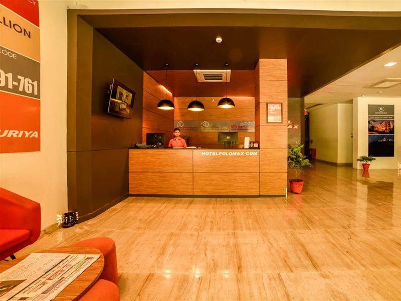 Max Hotels Jabalpur Buitenkant foto