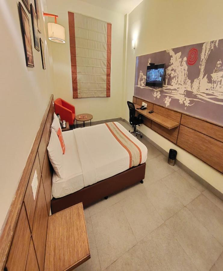 Max Hotels Jabalpur Buitenkant foto
