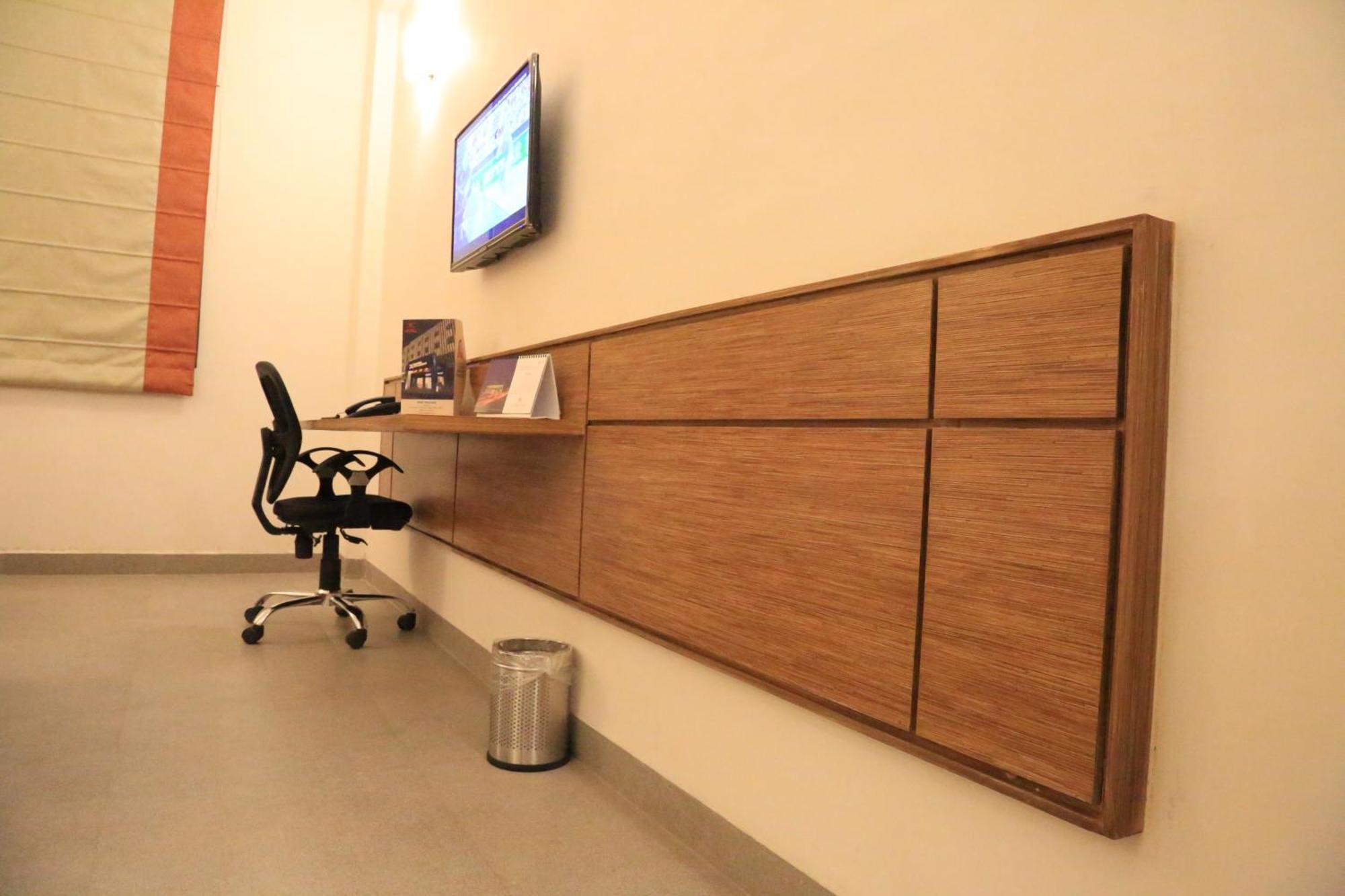 Max Hotels Jabalpur Kamer foto