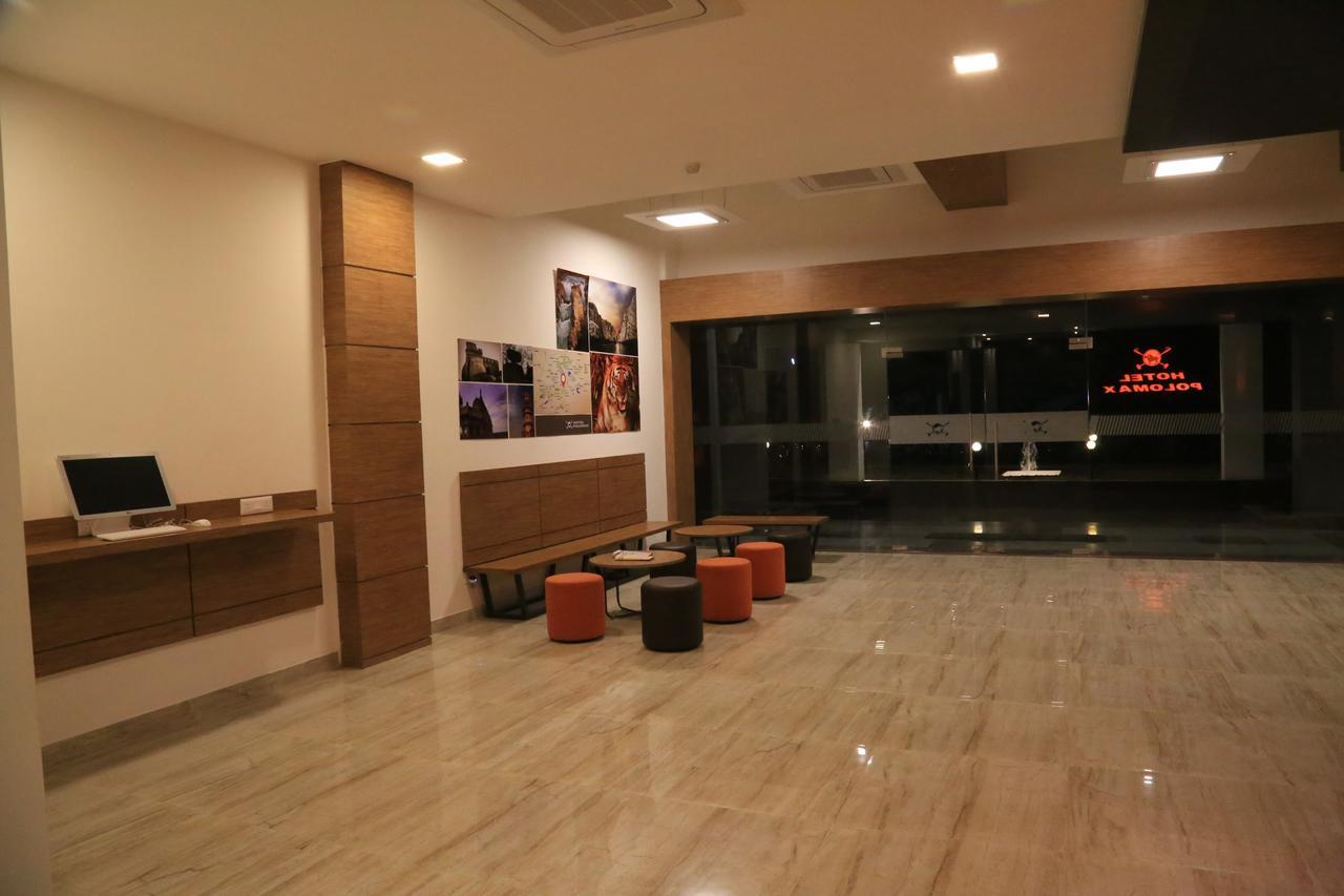 Max Hotels Jabalpur Buitenkant foto