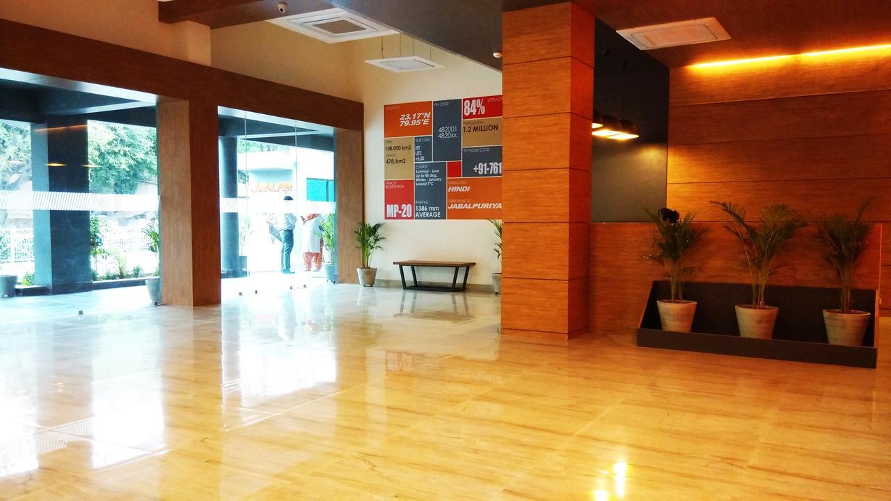 Max Hotels Jabalpur Buitenkant foto