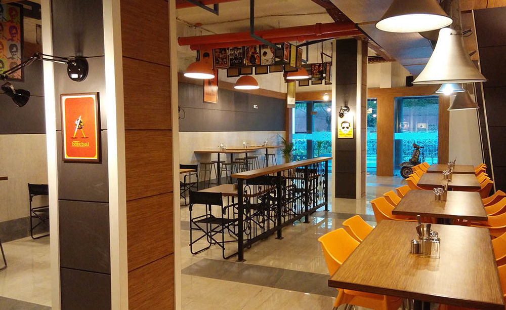 Max Hotels Jabalpur Buitenkant foto