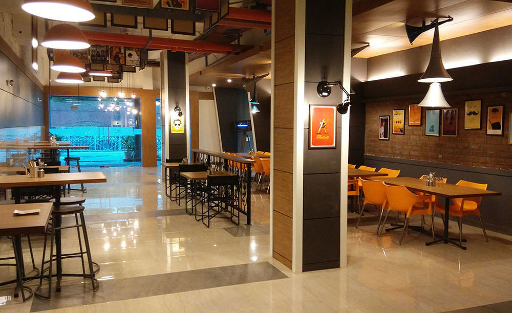 Max Hotels Jabalpur Buitenkant foto