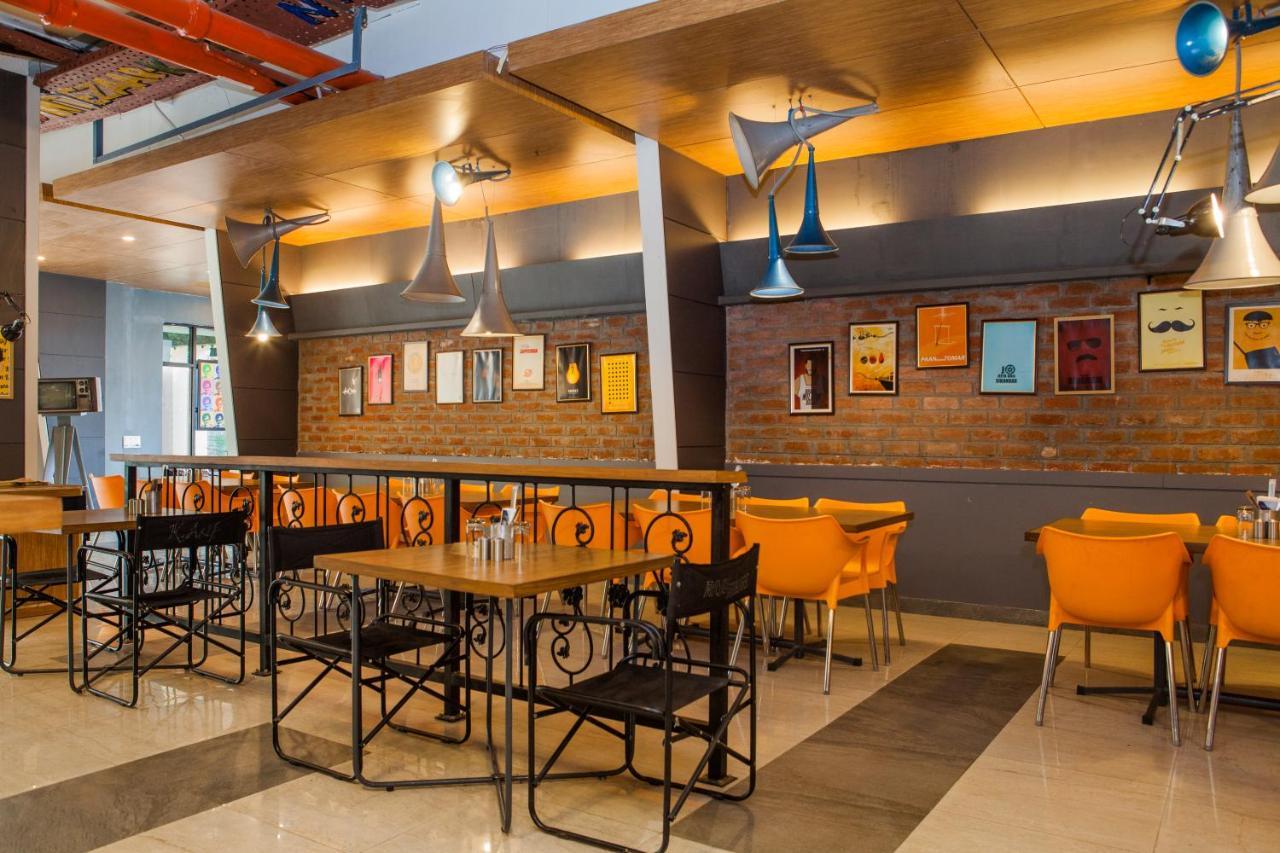 Max Hotels Jabalpur Buitenkant foto